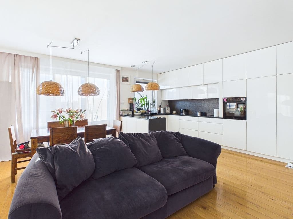 Spacious 100 m² apartment with balcony in Bemowo – 4