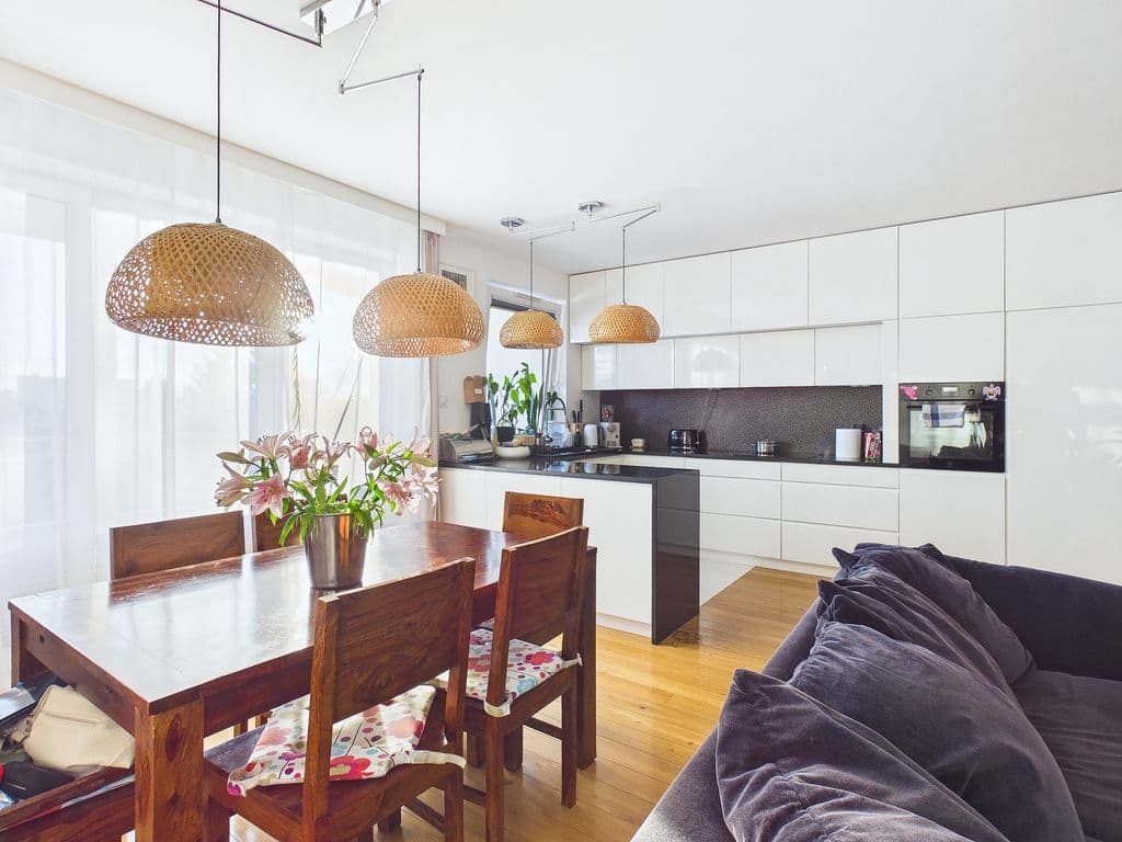 Spacious 100 m² apartment with balcony in Bemowo – 5