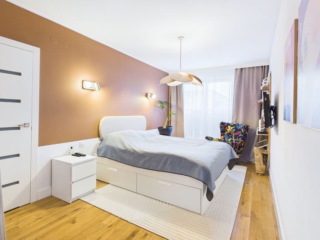 Spacious 100 m² apartment with balcony in Bemowo – 14