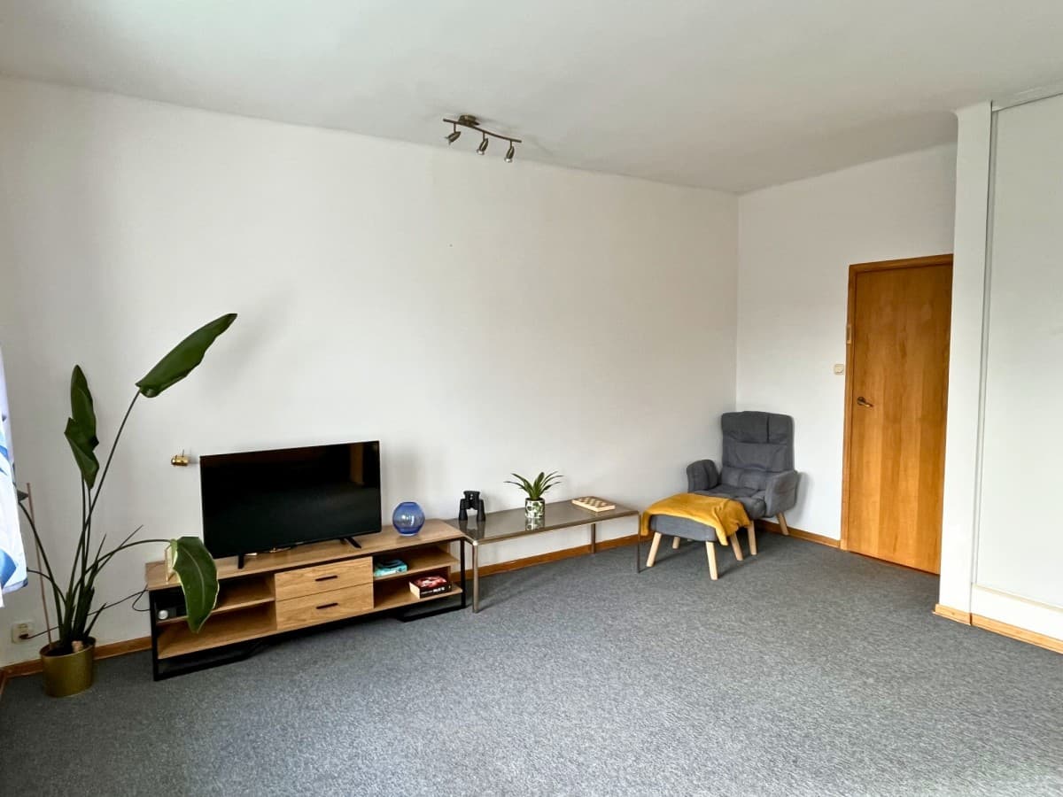 Spacious 60 m² apartment available for rent – 1