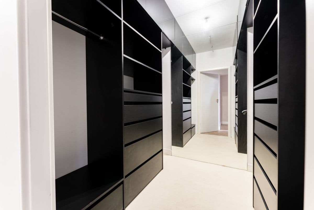 luxurious apartment in green ursynów area – 11