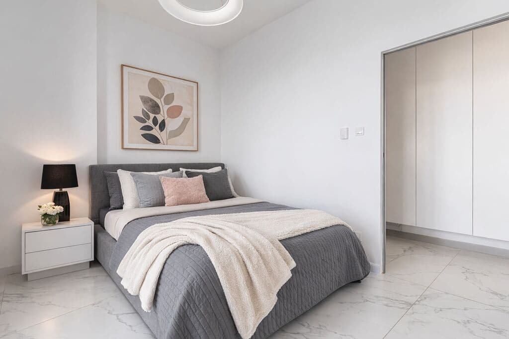 Penthouse with panoramic city views, 2 rooms – 8