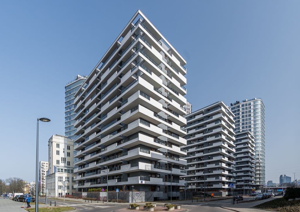 Penthouse with panoramic city views, 2 rooms – 13