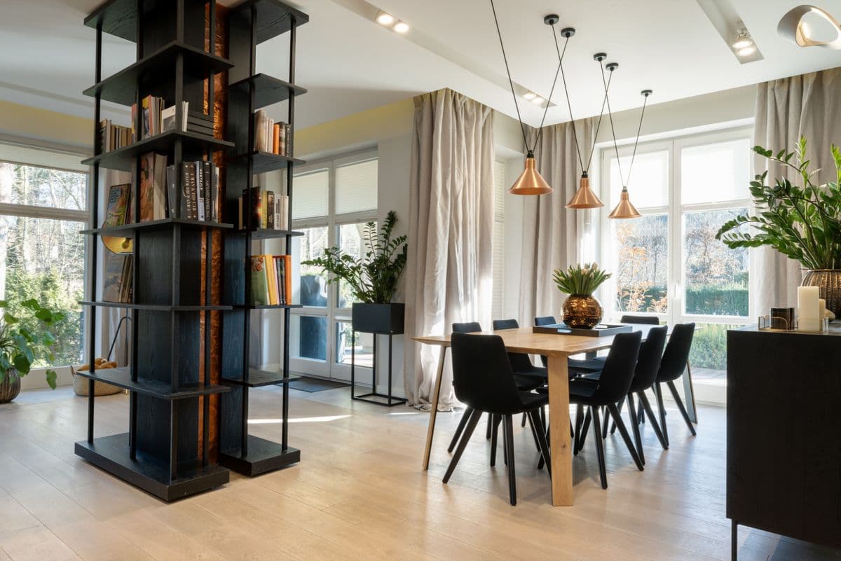 Elegant Tuscan-style home with guest cottage – 2