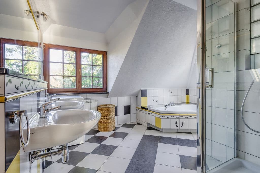 Spacious detached home with large garden in Białołęka – 22