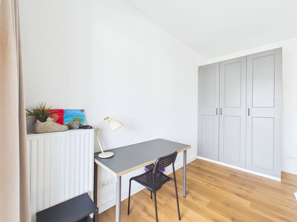 3-room apartment near Chrzanów Metro, available April – 5