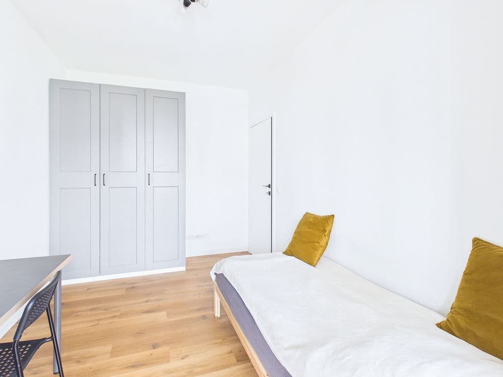 3-room apartment near Chrzanów Metro, available April – 7