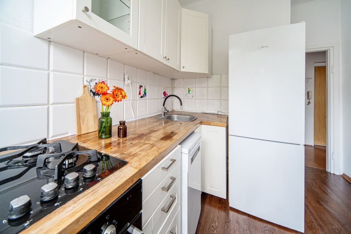 Cozy 2-room apartment 15 min from the center – 3