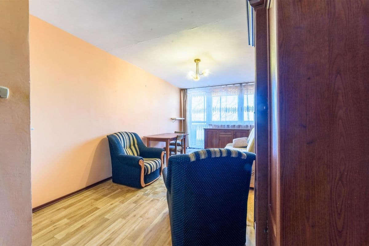 Three-room apartment with loggia in Targówek – 11