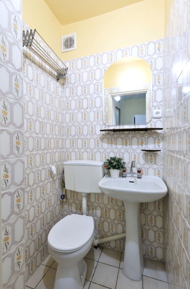 Spacious detached house with garden near Rozwadowska – 12