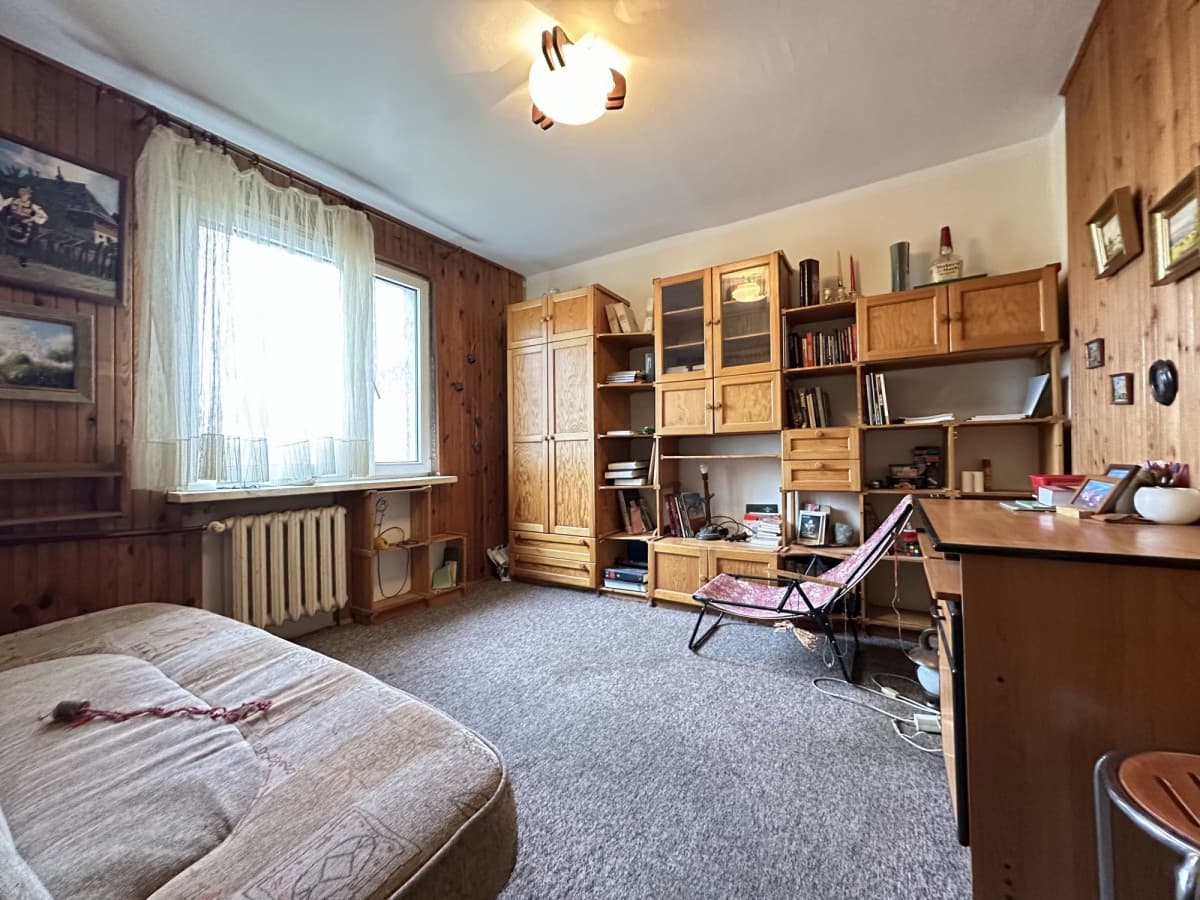 Spacious 3-room apartment with potential in Ursynów – 8