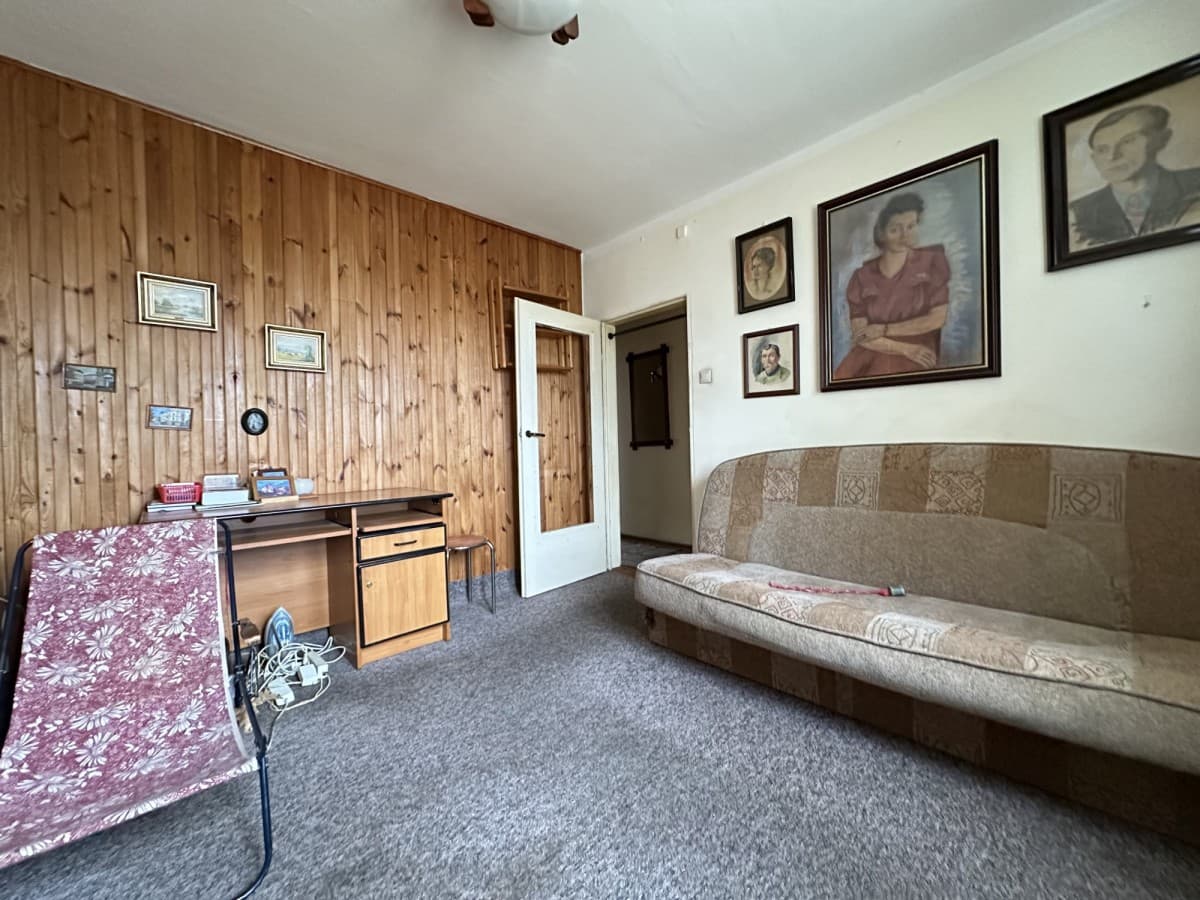 Spacious 3-room apartment with potential in Ursynów – 9