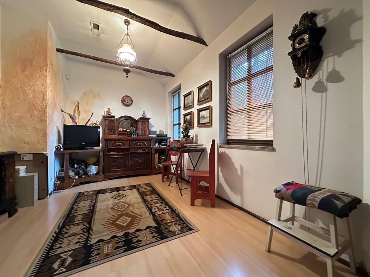 Unique Santa Fe style home in Falenica, Warsaw – 17