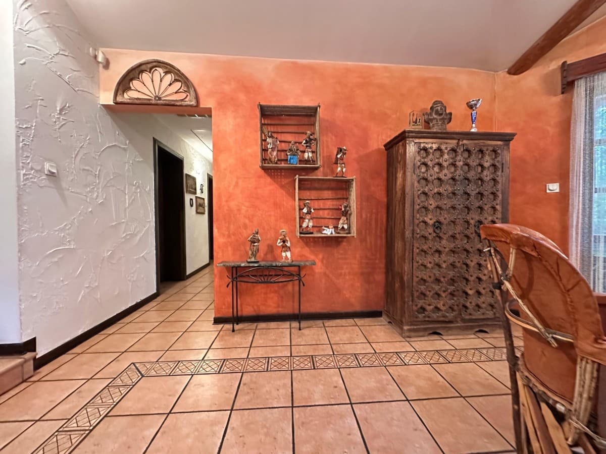 Unique Santa Fe style home in Falenica, Warsaw – 14