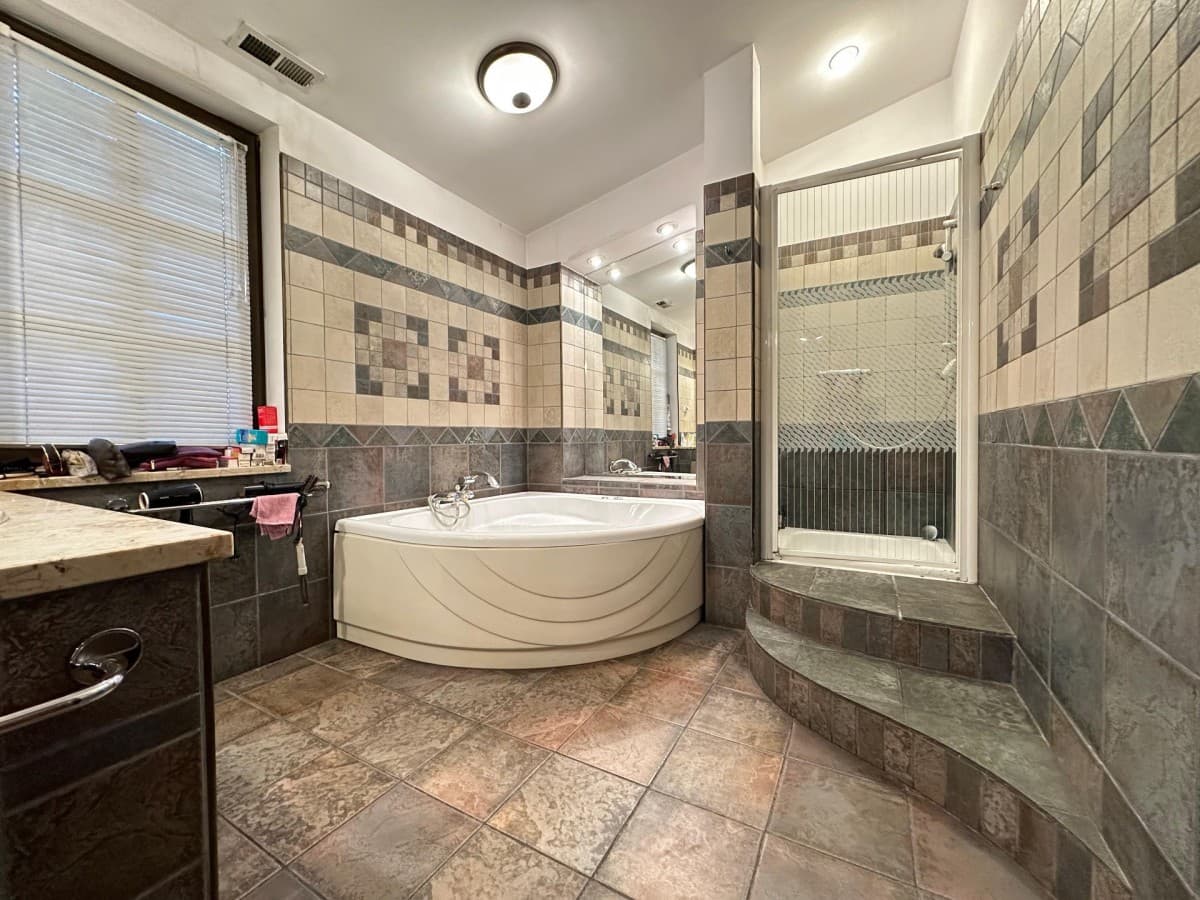 Unique Santa Fe style home in Falenica, Warsaw – 18