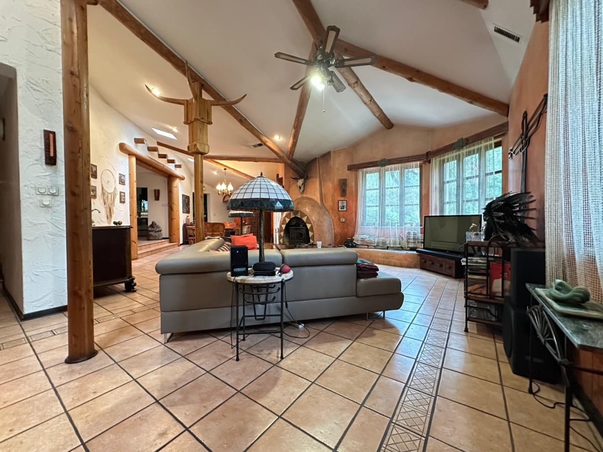 Unique Santa Fe style home in Falenica, Warsaw – 13