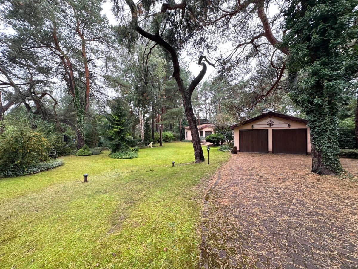 Unique Santa Fe style home in Falenica, Warsaw – 19