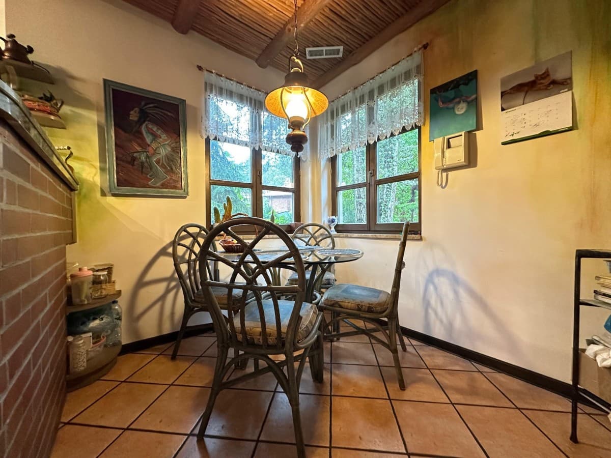 Unique Santa Fe style home in Falenica, Warsaw – 10