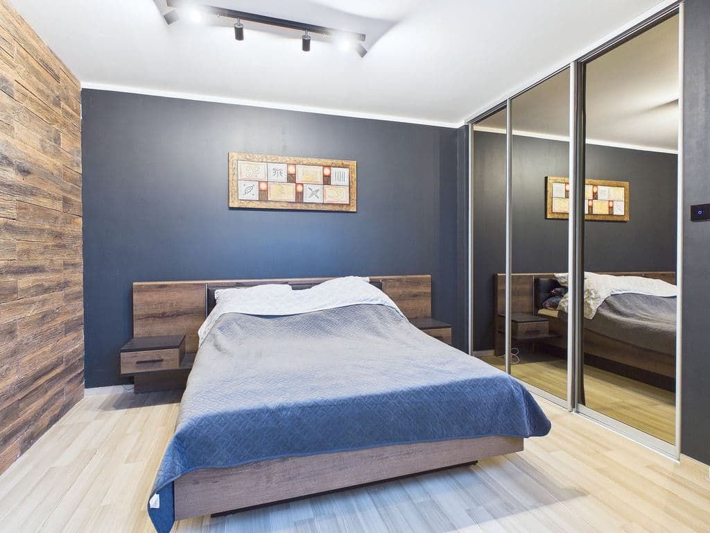 Spacious 4-room apartment with Smart Home features – 7