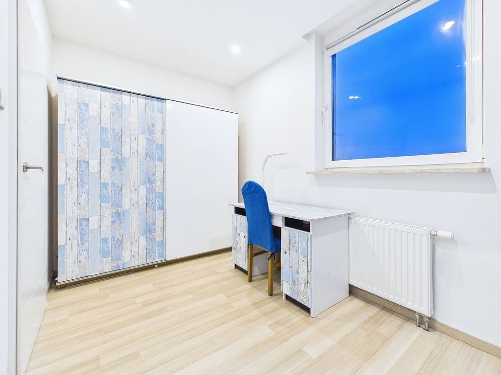 Spacious 4-room apartment with Smart Home features – 13