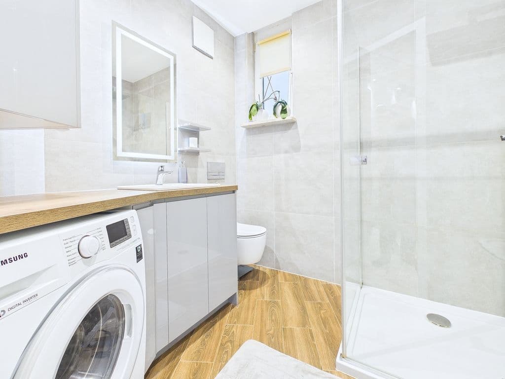 Spacious 4-room apartment with Smart Home features – 17