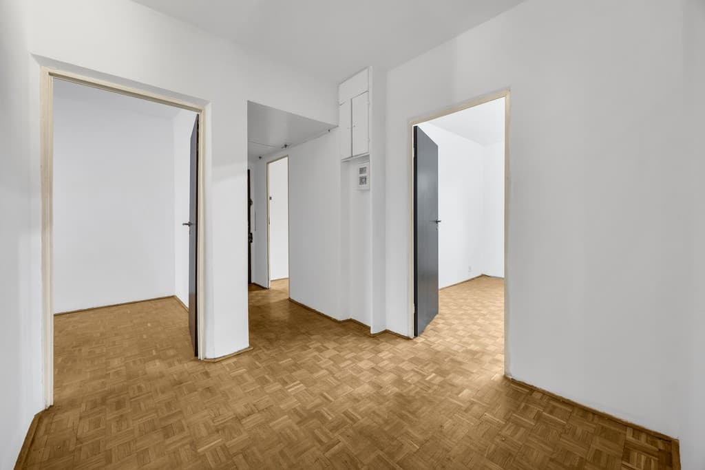 Four-room apartment with park view balcony – 10