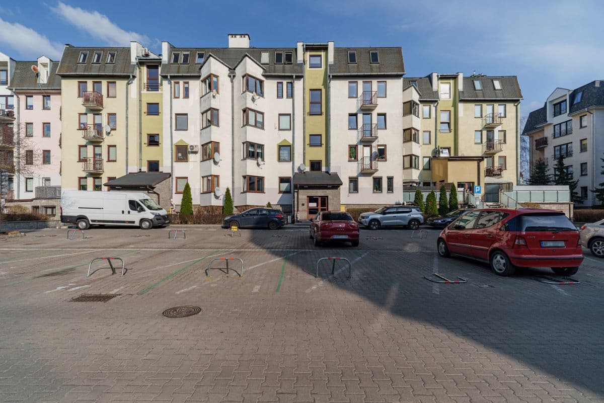 Bright and functional apartment on the first floor – 16