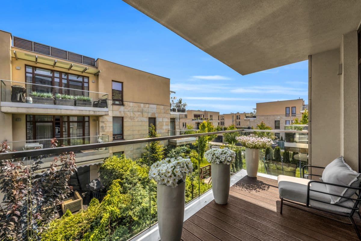 Luxury apartment in green Mokotów, ready to move in – 15