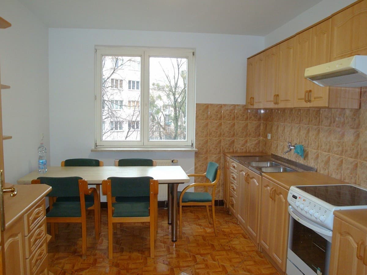 Office space in renovated building near public transport – 6