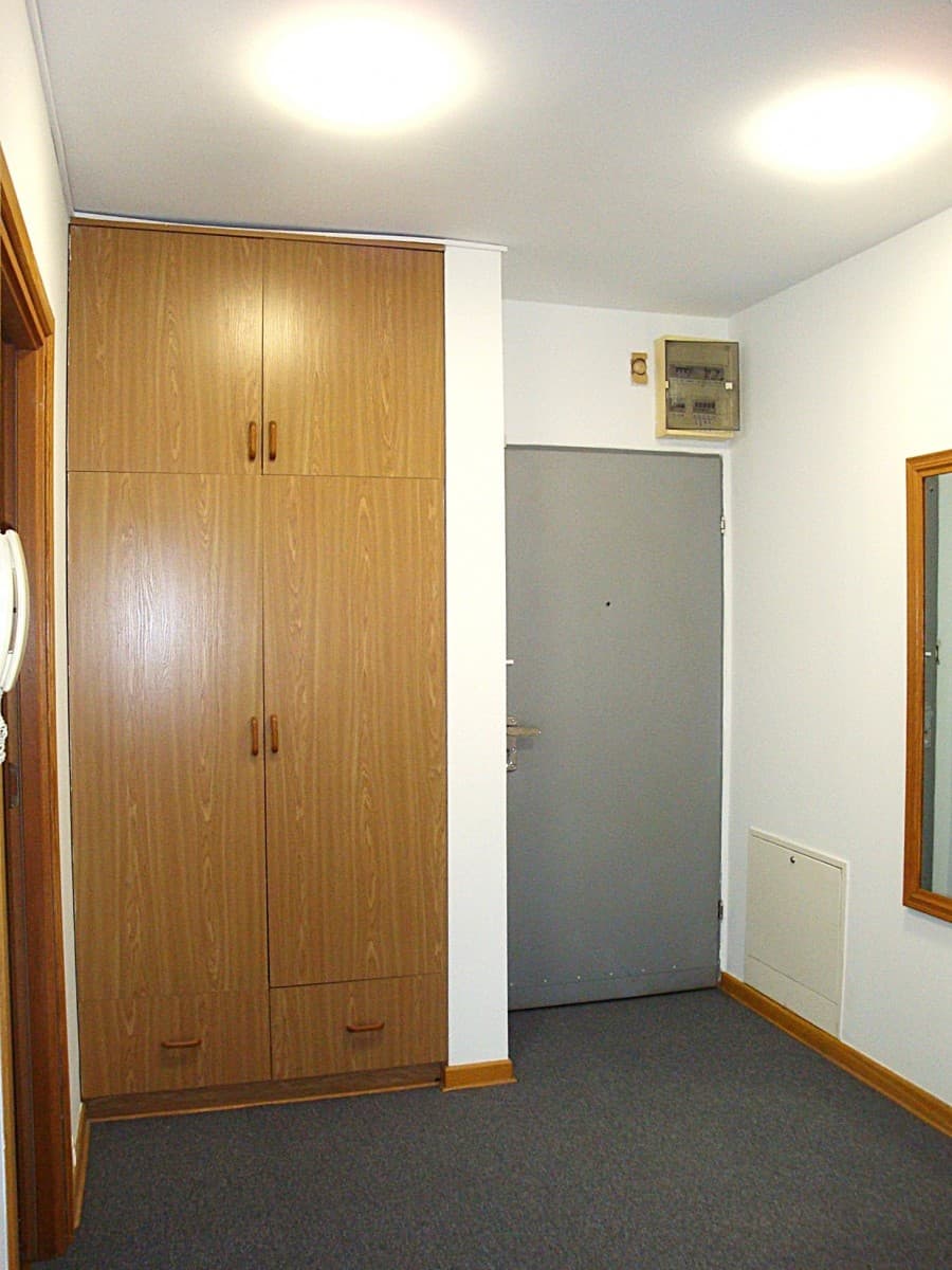Office space in renovated building near public transport – 4