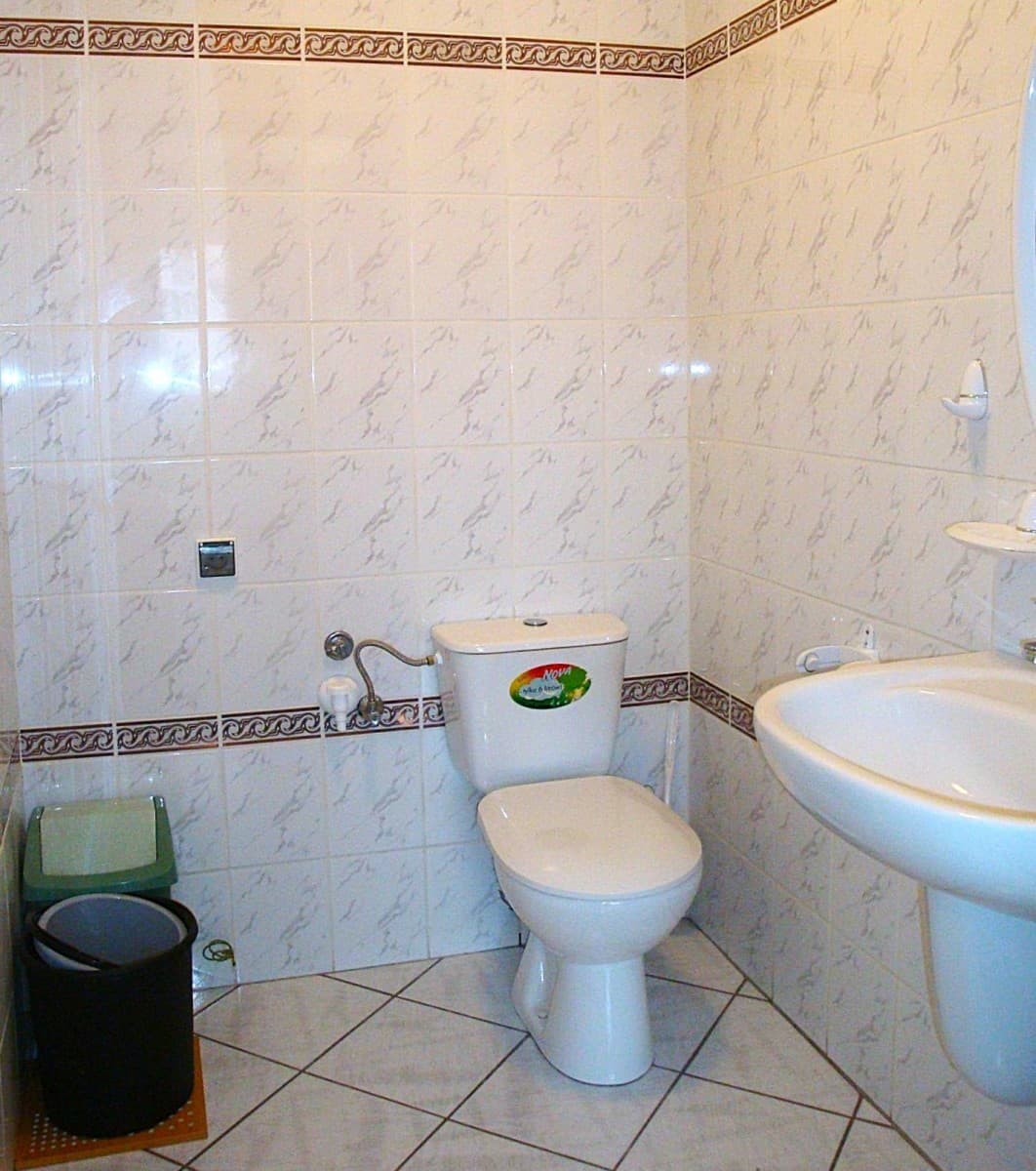 Office space in renovated building near public transport – 12