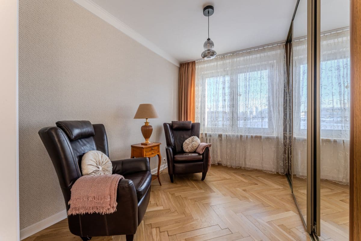 Renovated apartment ready to move in – 6