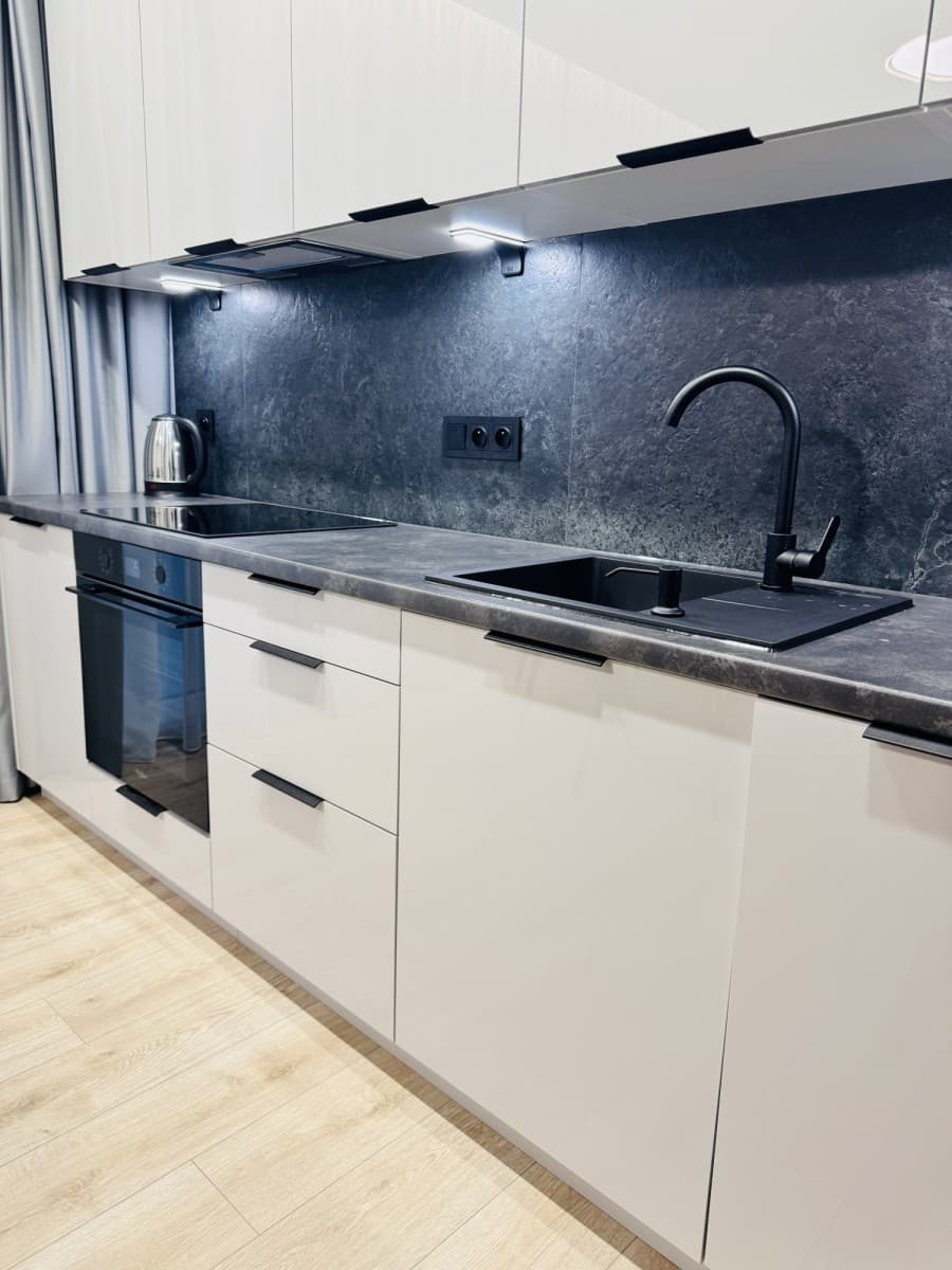 Quiet modern two-bedroom apartment in Mokotów – 4