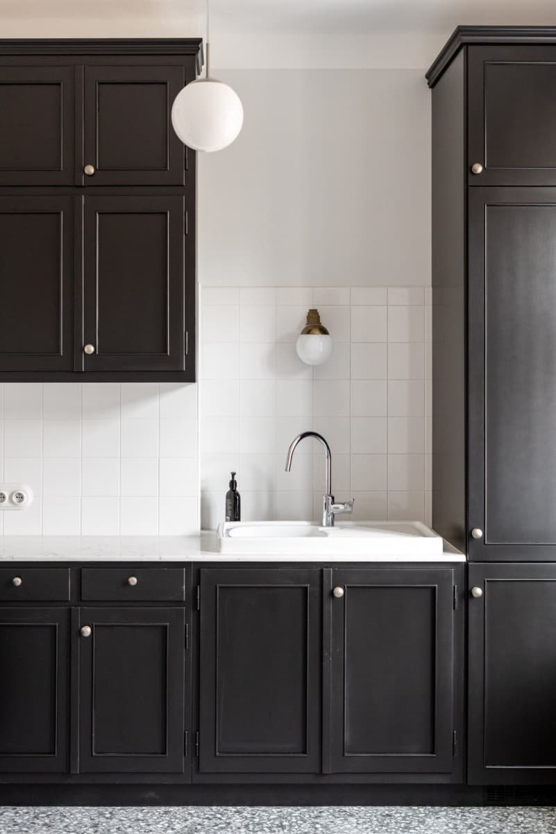 Restored historic apartment with terrace in Mokotów – 20