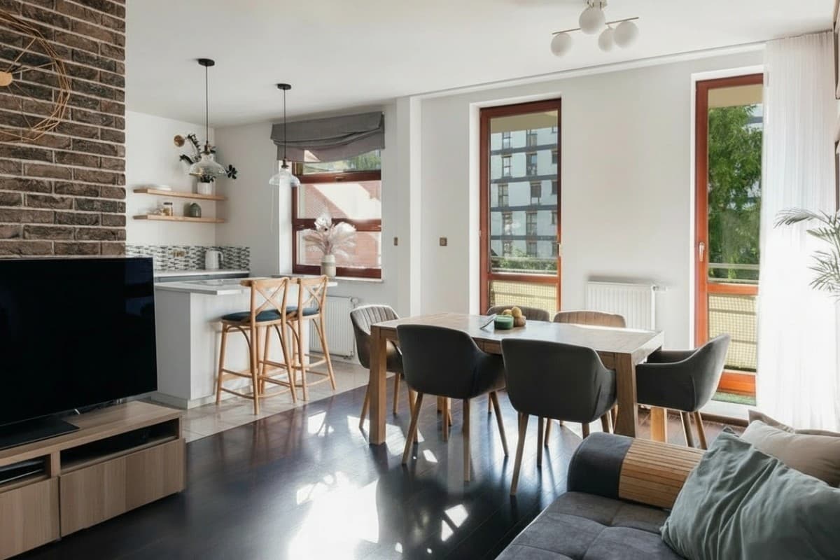 Spacious family apartment near metro Ulrychów – 2