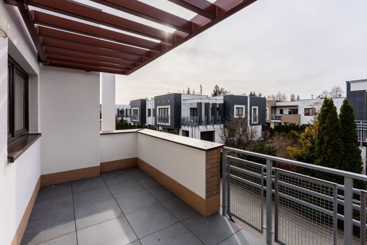 luxurious apartment in green ursynów area – 15