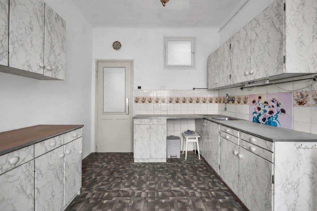 Charming 2-bedroom apartment in Saska Kępa – 9