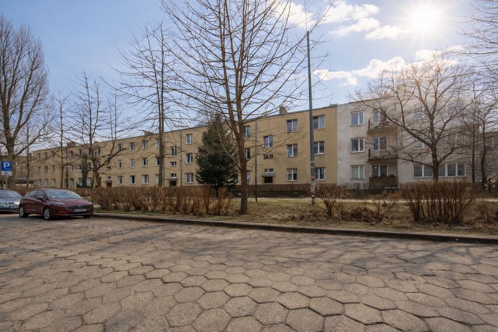 Charming 2-bedroom apartment in Saska Kępa – 14