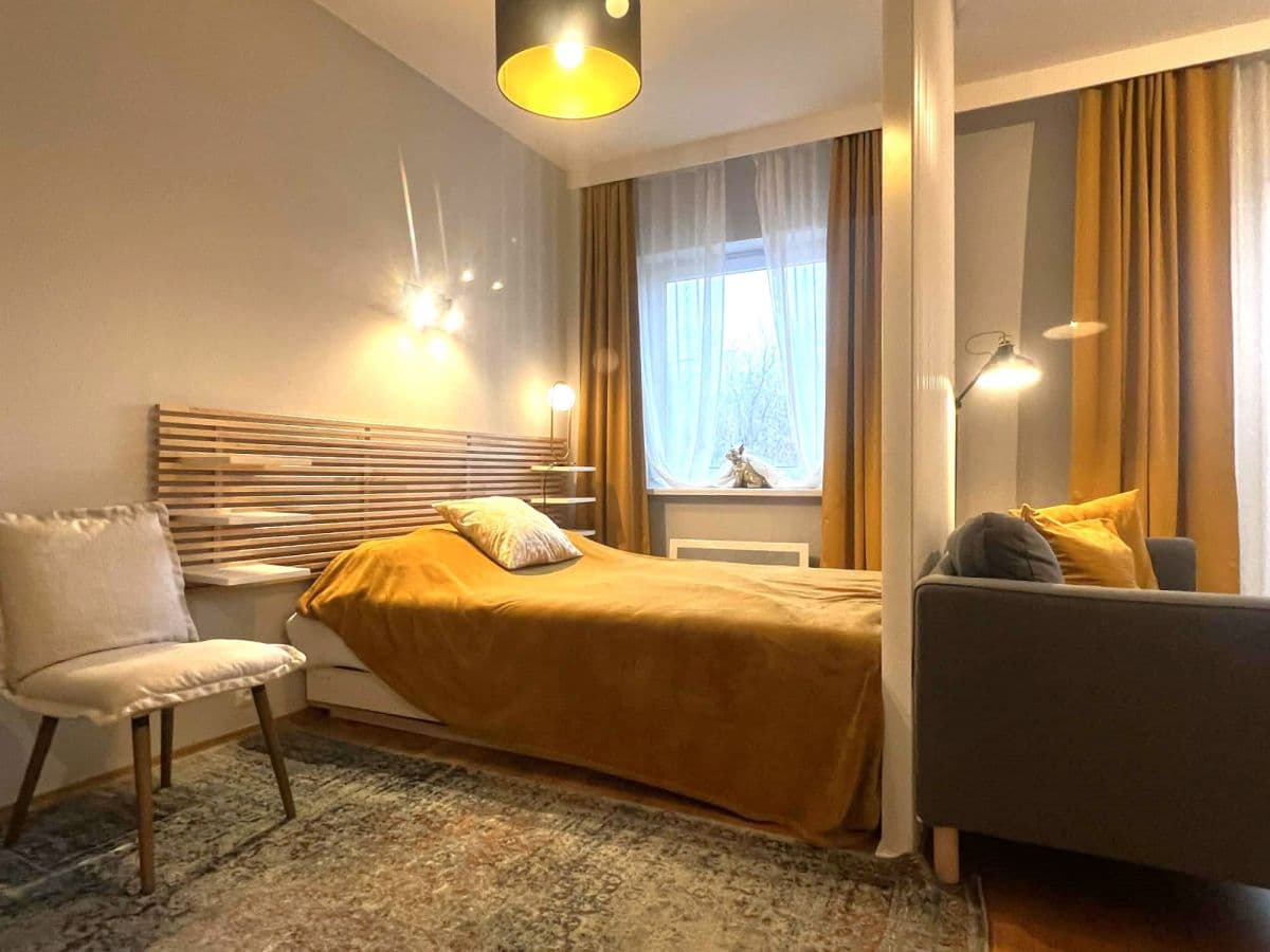 Stylish 36 m² studio with park views – 2