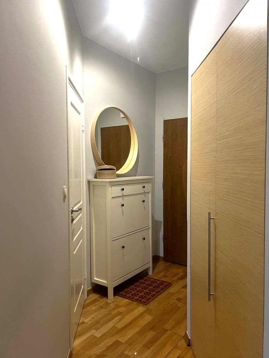 Stylish 36 m² studio with park views – 8