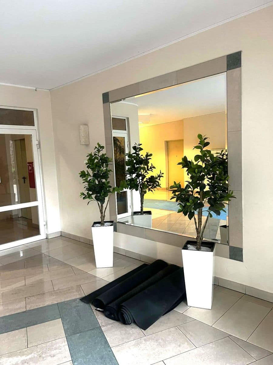 Stylish 36 m² studio with park views – 13