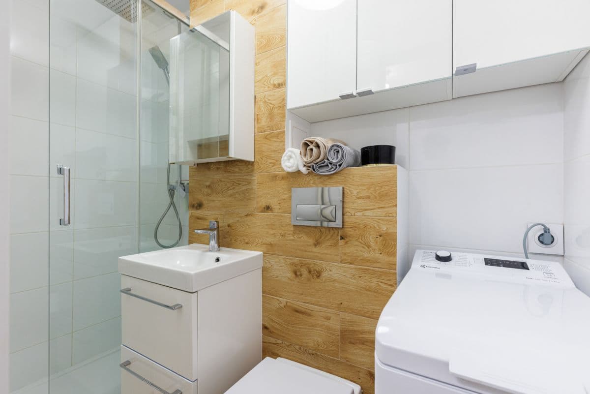 Studio with skyline view in central Warsaw – 6