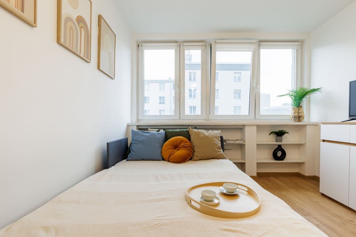 Studio with skyline view in central Warsaw – 8