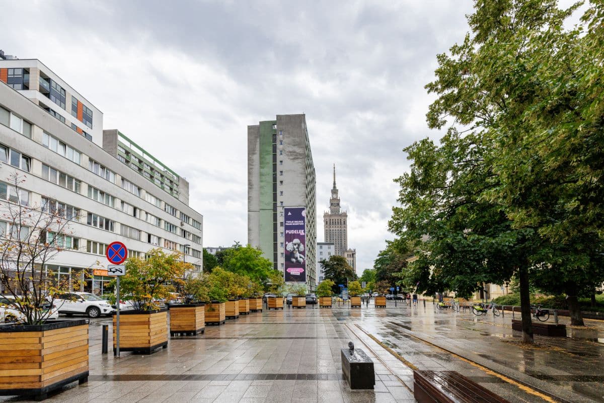 Studio with skyline view in central Warsaw – 12