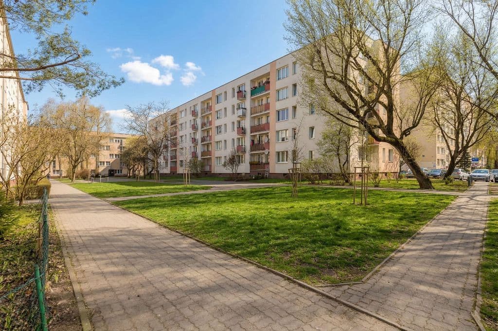 Renovated 3-room apartment ready to move in – 20