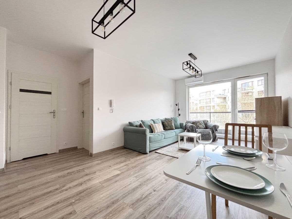 Air-conditioned 2-room apartment near Młociny metro – 1