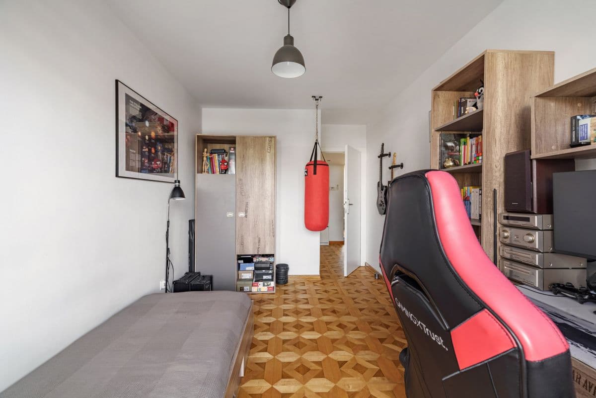 Bright and functional apartment on the first floor – 9