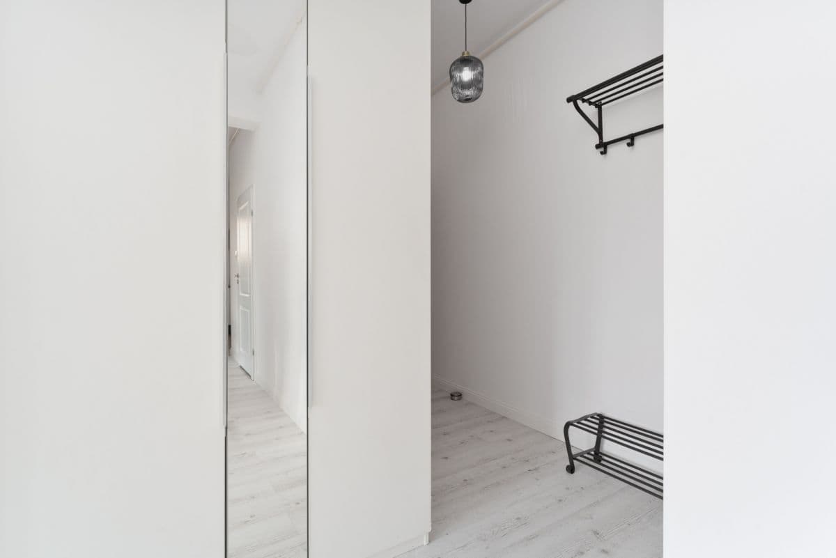 Spacious apartment with 81 sqm terrace near SWPS University – 8