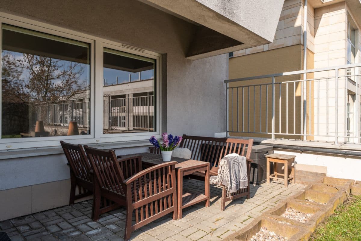 Spacious apartment with 81 sqm terrace near SWPS University – 15