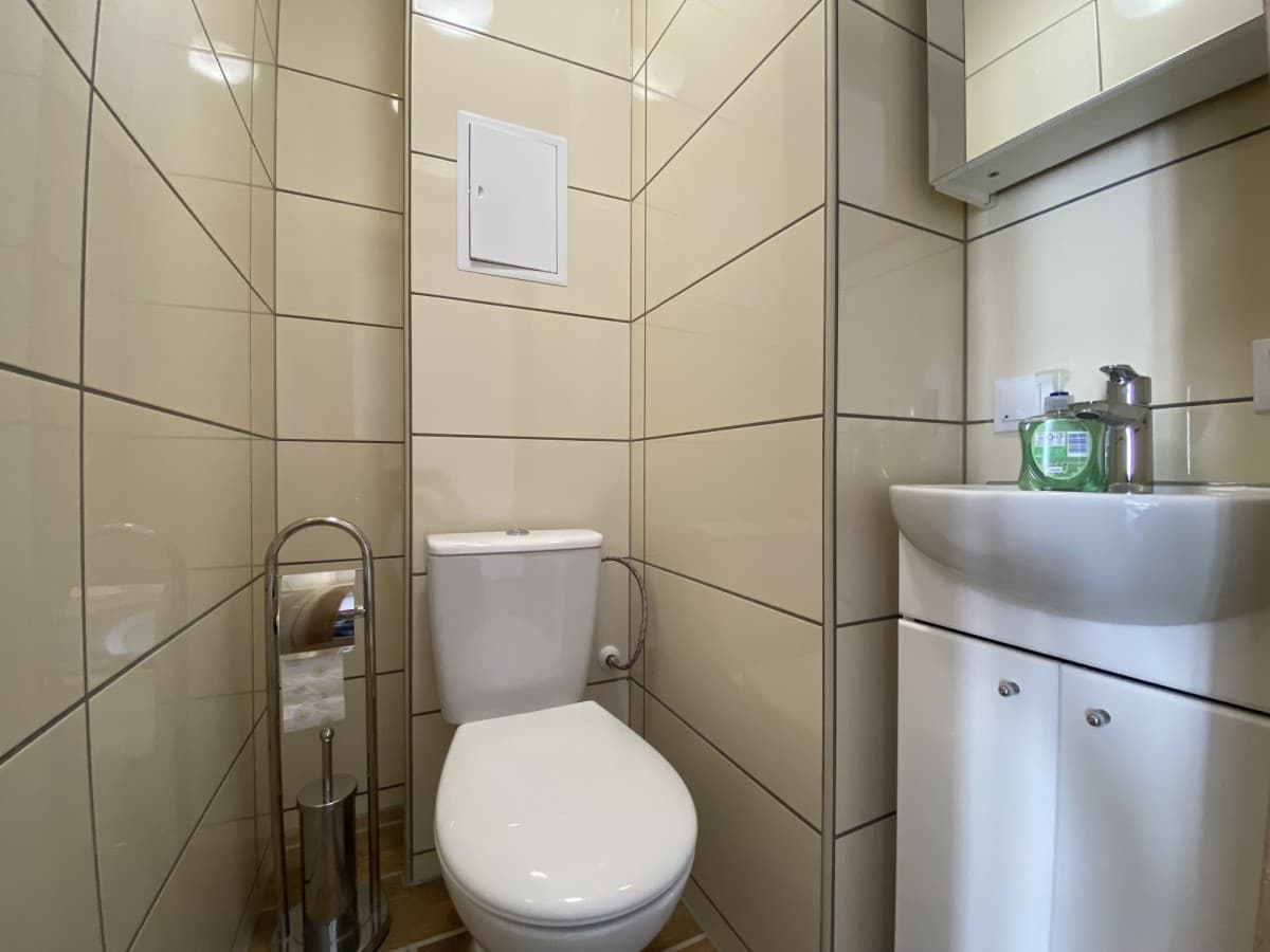 Bright apartment with balcony, available April 1st – 16